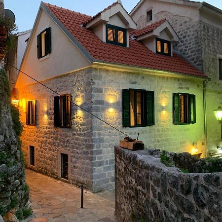 Hotel Kazin Supreme Kotor Exteriér fotografie