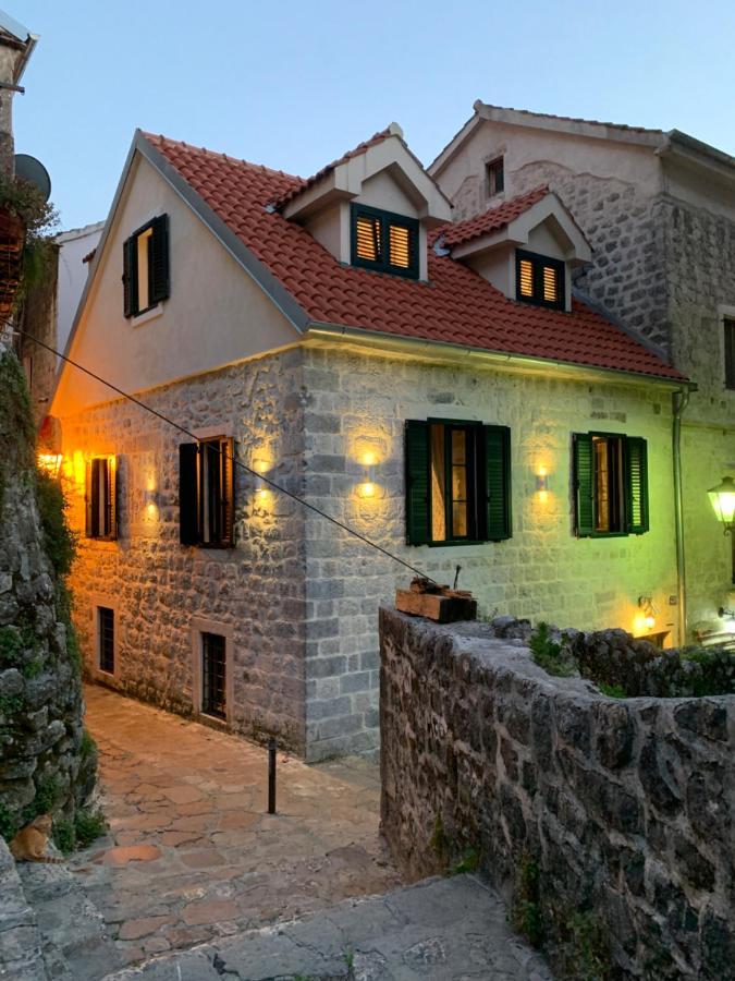 Hotel Kazin Supreme Kotor Exteriér fotografie