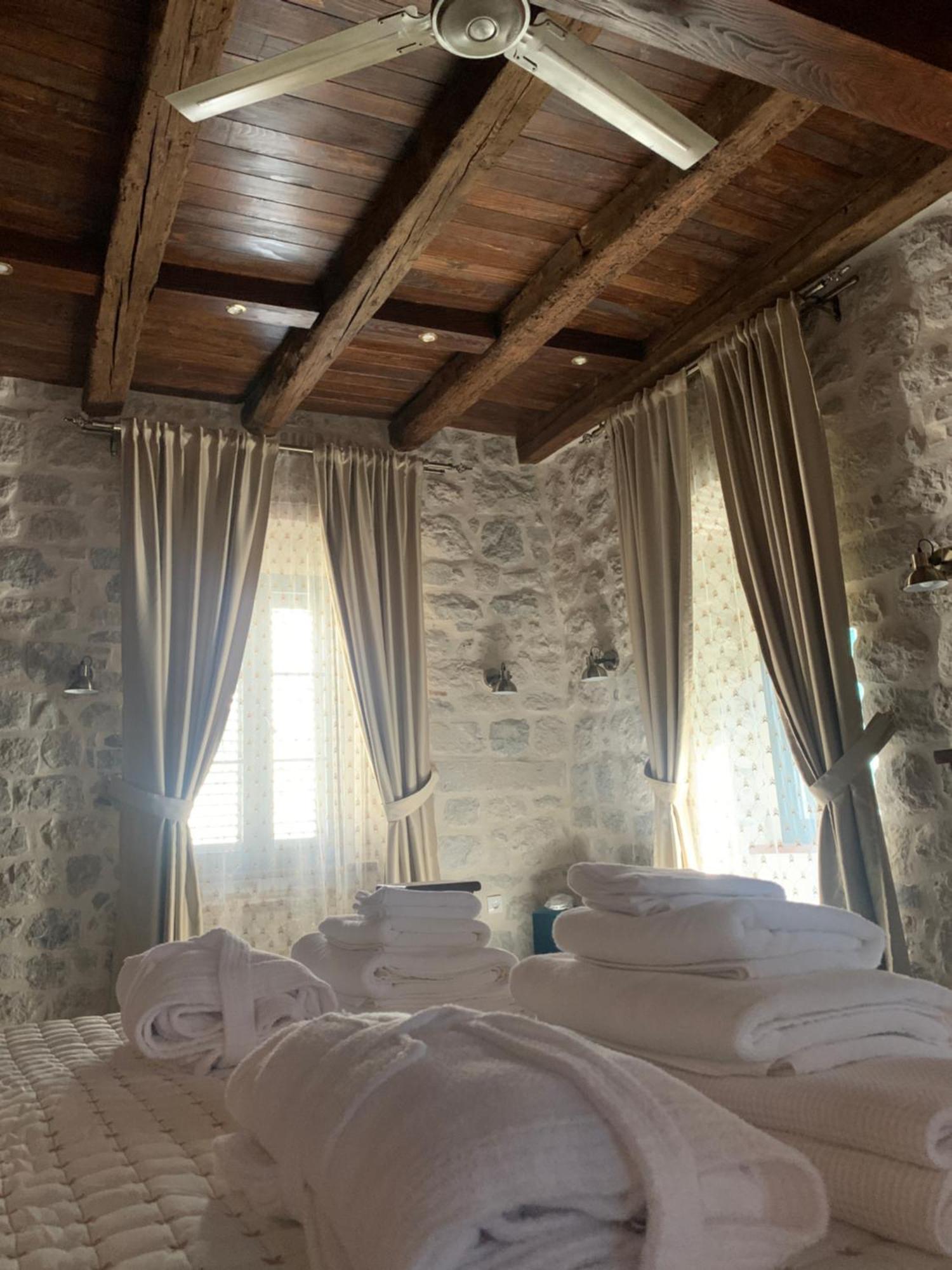Hotel Kazin Supreme Kotor Exteriér fotografie