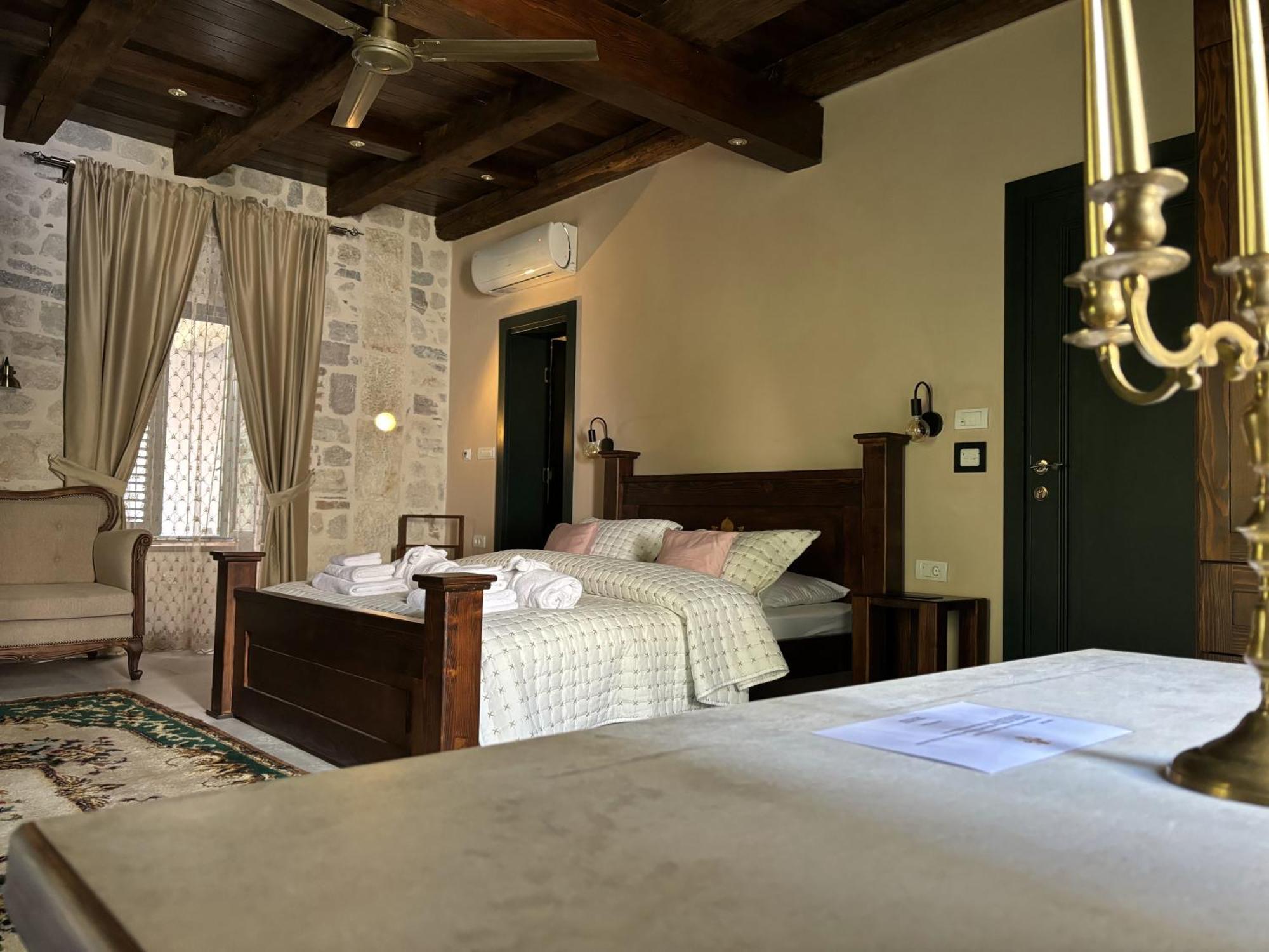 Hotel Kazin Supreme Kotor Exteriér fotografie